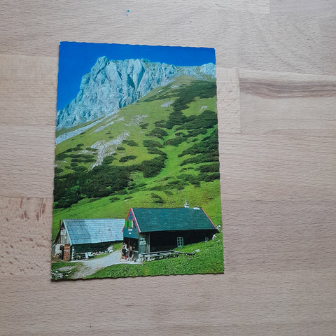 AK Grasser-Hütte auf der Fölzalm.