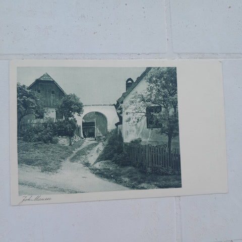 AK Vor dem Tor. (Joh. Maurer), Naturfreunde, Wiener Photo-Sektion)