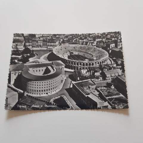 AK Verona. Arena e Municipio.