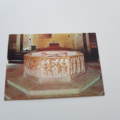AK Verona. Duomo. Fonte Battesimale.