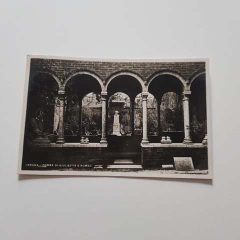 AK Verona. Tomba di Giulietta.