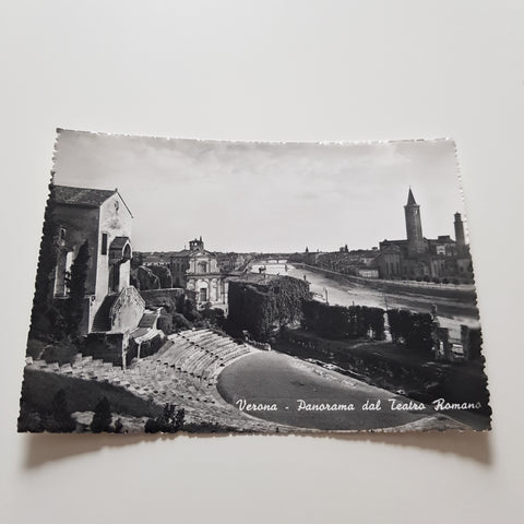 AK Verona Panorama dal Teatro Romano.