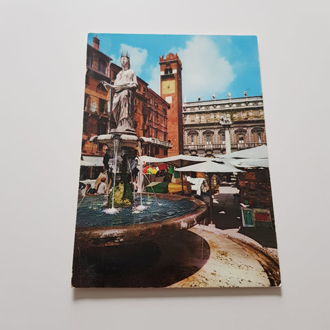 AK Verona. Piazza Erbe.