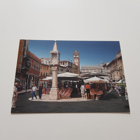 AK Verona. Piazza delle Erbe.