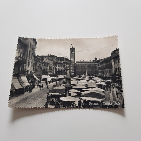 AK Verona. Piazza Erbe.