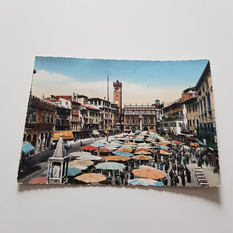AK Verona. Piazza Erbe.