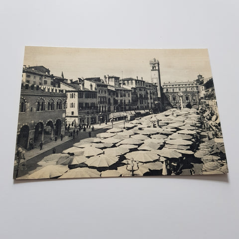 AK Verona. Piazza Erbe.