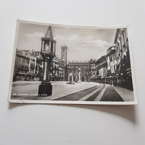 AK Verona. Piazza Erbe.