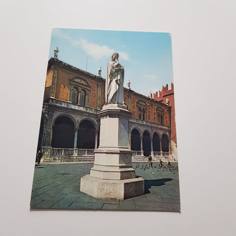 AK Verona. Piazza dei Signori Monumento a Dante.