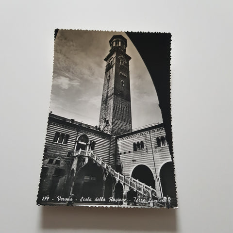 AK Verona Scala della Ragione. Torre Lamberti.