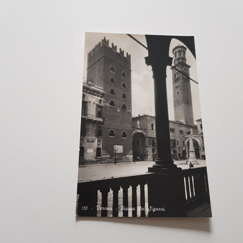 AK Verona Piazza dei Signori.