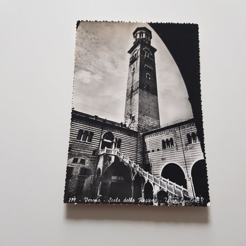 AK Verona. Scala della Ragione.