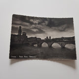 AK Verona. Ponte Pietra. Notturno.