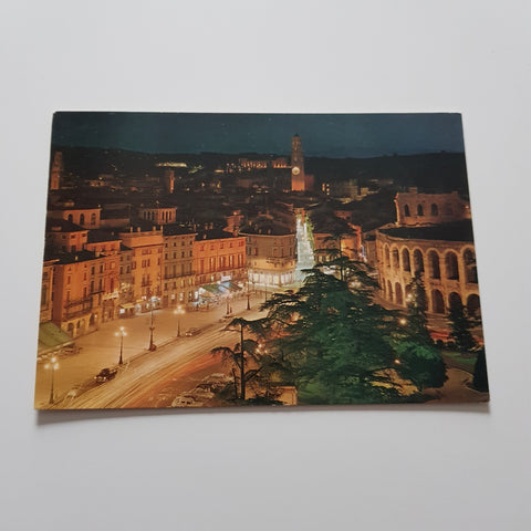 AK Verona. Piazza Bra. Notturno.