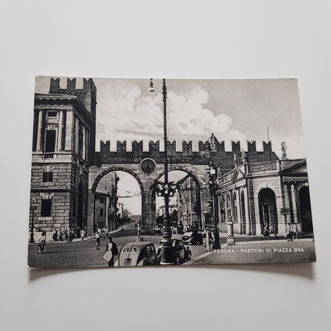 AK Verona. Portoni di Piazza Bra.