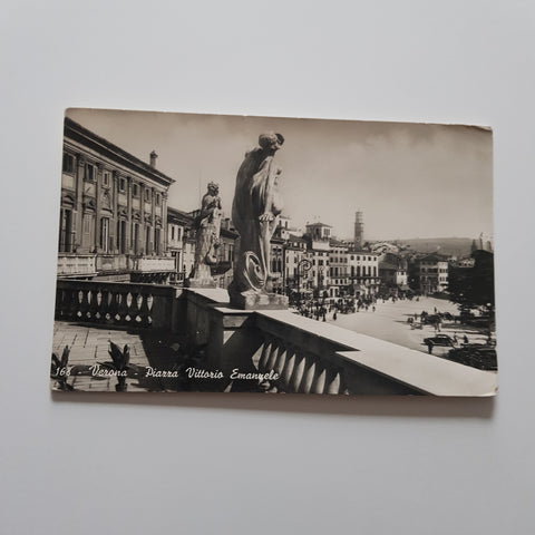 AK Verona Piazza Vittorio Emanuele.