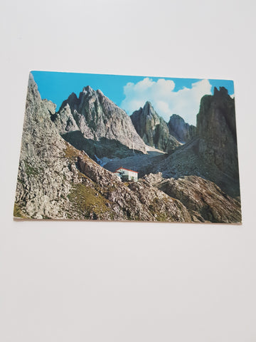 AK Dolomiti Gruppo Cadini di Misurina. Rifugio F.lli Fonda Savio al Passo dei Toci.