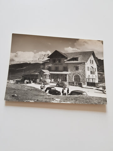 AK Albergo Passo Falzarego.