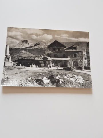 AK Albergo Passo Falzarego.