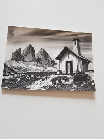 AK Passo Falzarego. Chiesetta.