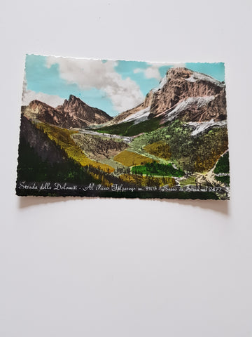 AK Strada delle Dolomiti Al Passo Falzarego. Sasso di Stria.