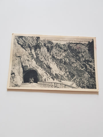 AK Kehrtunnel unterhalb Falzaregopass, Dolomitenstrasse.