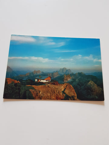 AK Rifugio Lagazuoi Croda da Lago e Monte Pelmo.