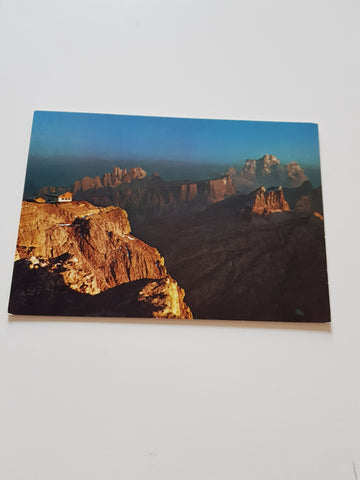 AK Rifugio Lagazuoi Tramonto verso Croda da Lago e Monte Pelmo.