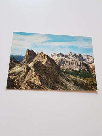 AK Rifugio Nuvolao e Averau.