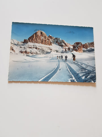 AK Dolomiti. Sui Campi di Sci del Nuvolao.