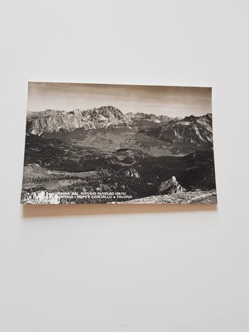 AK Panorama dal Rifugio Nuvolao. La conca di Cortina Monte Cristallo e Faloria.