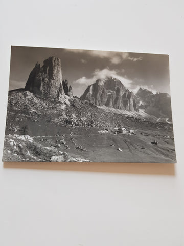 AK Cinque Torri. Tofana di Rozes e Rifugio.