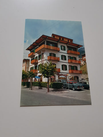 AK Auronzo di Cadore. Hotel Ristorante Aurora.