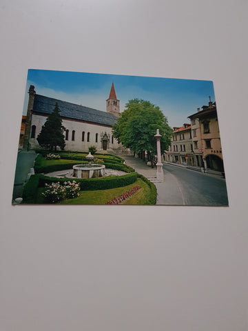 AK Belluno. Piazza S. Stefano.