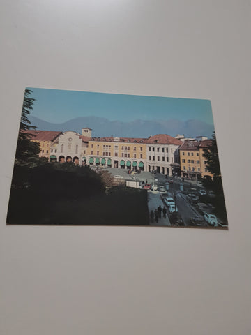 AK Belluno. Particolare della Piazza Martiri.
