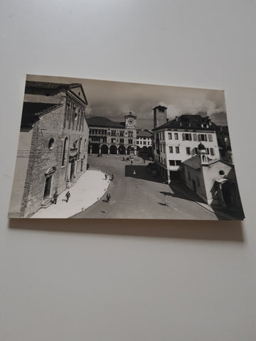 AK Belluno. Piazza del Duomo.