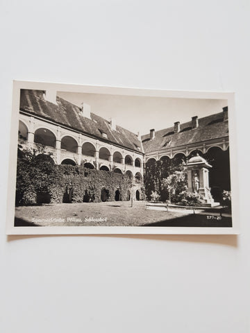 AK Pöllau. Schlosshof. (1932-33)