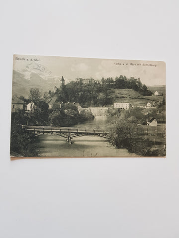 AK Bruck an der Mur. Partie an der Mürz mit Schloßberg. (1912-13)