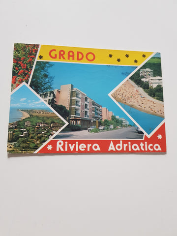 AK Grado. Veduta aerea La spiaggia e la Via principale a Pineta (Palace Hotel)