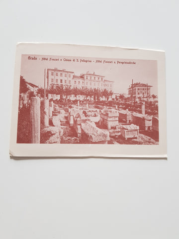 AK Grado (Reprint). Hotel Fonzari e Chiesa di S. Pellegrino.