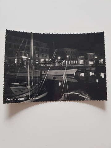 AK Grado Porto Notturno.