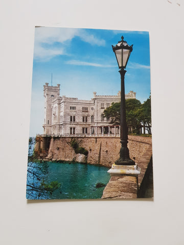 AK Trieste. Castello di Miramare.
