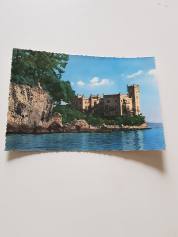 AK Trieste. Castello di Miramare.