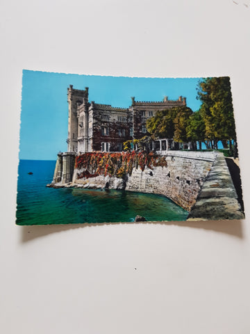 AK Trieste. Castello di Miramare.