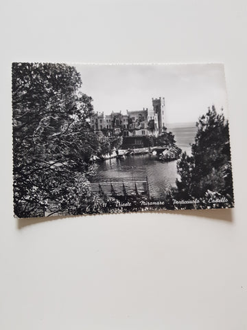 AK Trieste. Miramare Porticciuolo e Castello.