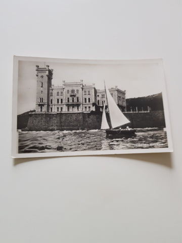 AK Trieste. Castello di Miramare.