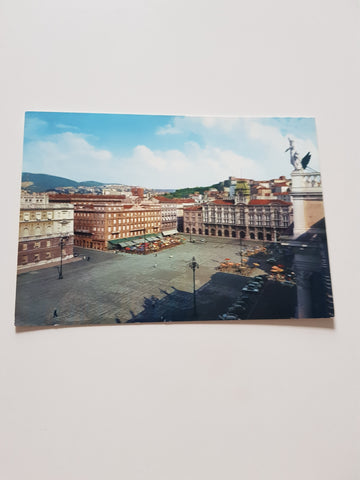 AK Trieste. Piazza della Unita d'Italia.