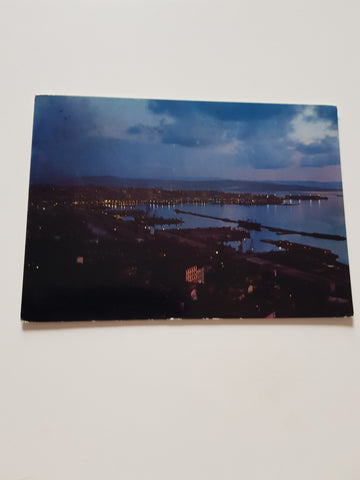 AK Trieste. Panorama notturno.