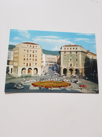 AK Trieste. Piazza Guglielmo Oberdan.