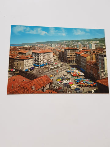 AK Trieste. Piazza C. Goldoni.